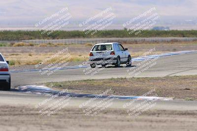 media/Oct-04-2025-OnGrid (Sat) [[44bd565ffa]]/Green Group/Grapevine/